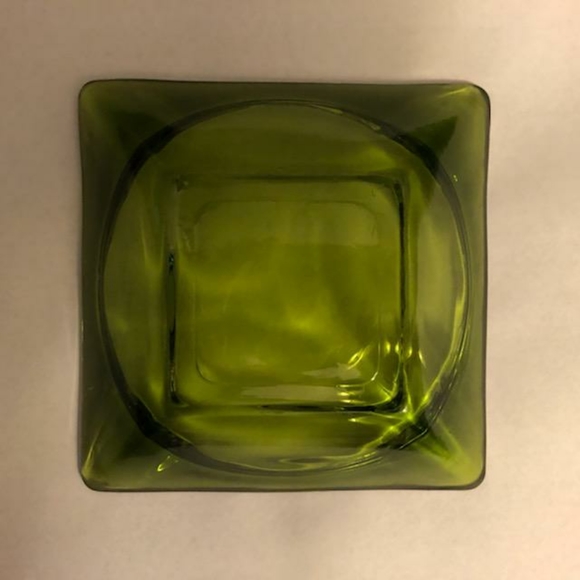 Vintage Anchor Hocking 1970s Avocado Green Square Glass Ashtray Mid Century - Picture 2 of 12